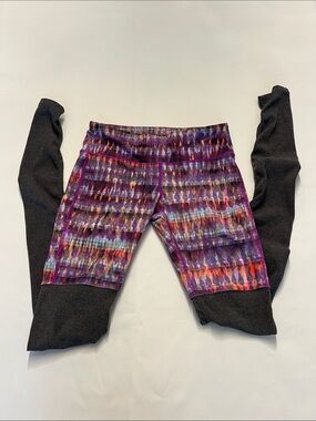 ALO Yoga Purple Multi-Color Patterned Leggings with Grey Panels Size Medium